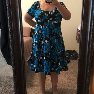Sz 1. Blue Floral dress